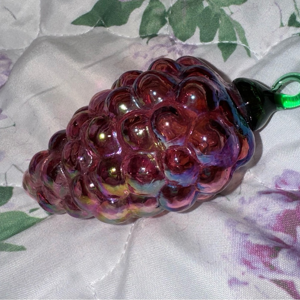 Art Glass Purple Grapes Fruit Fake Faux Home Decor Paperweight